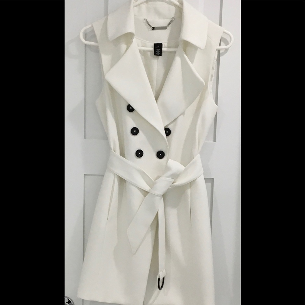 LAST CHANCE!! WHITE HOUSE BLACK MARKET VEST